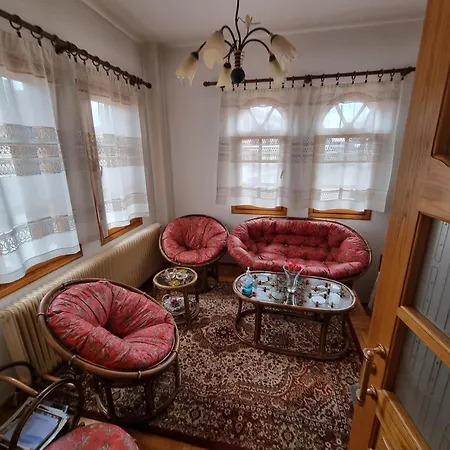 Apartman Cozy & Superior Arnéa